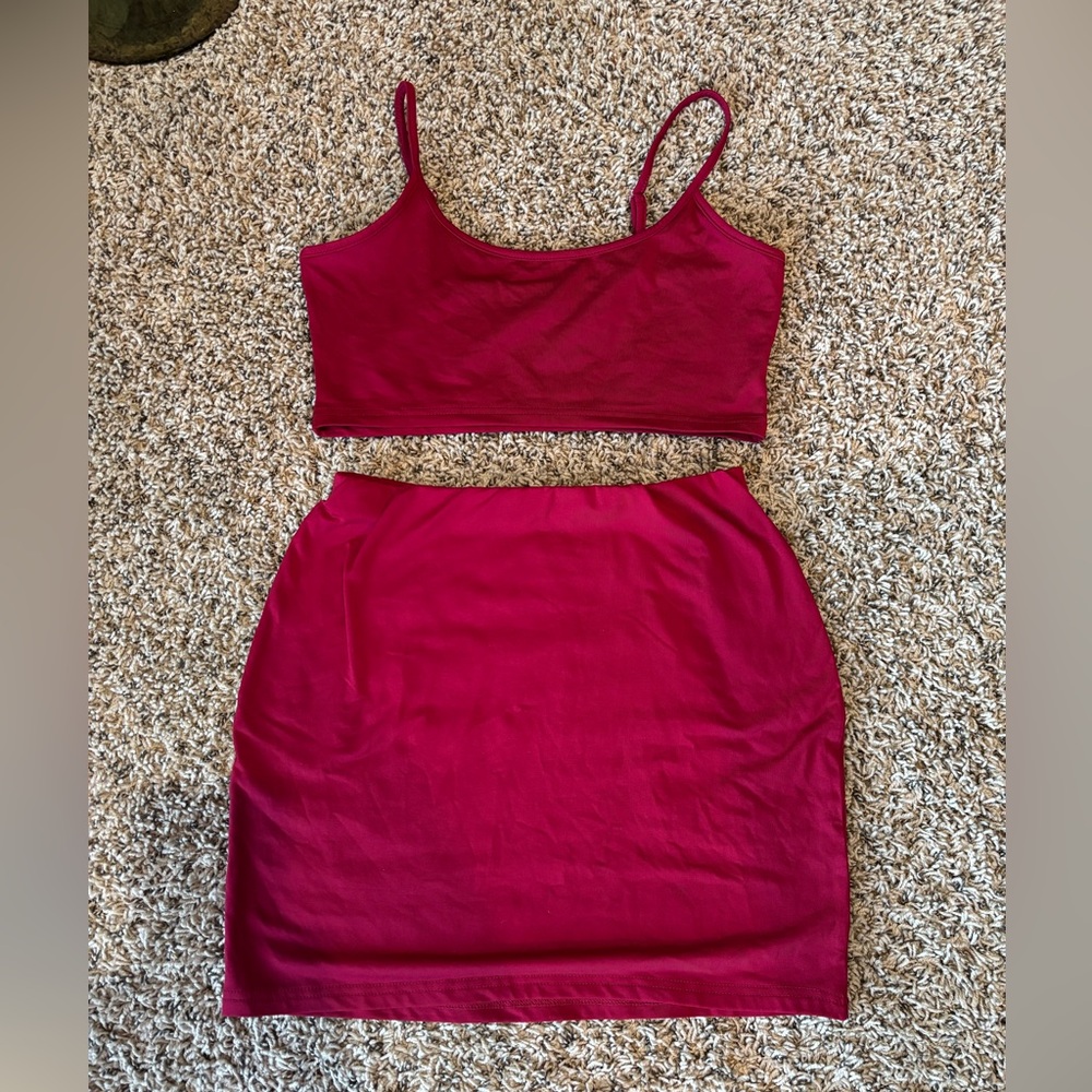 2 piece skirt set - Picture 2 of 2
